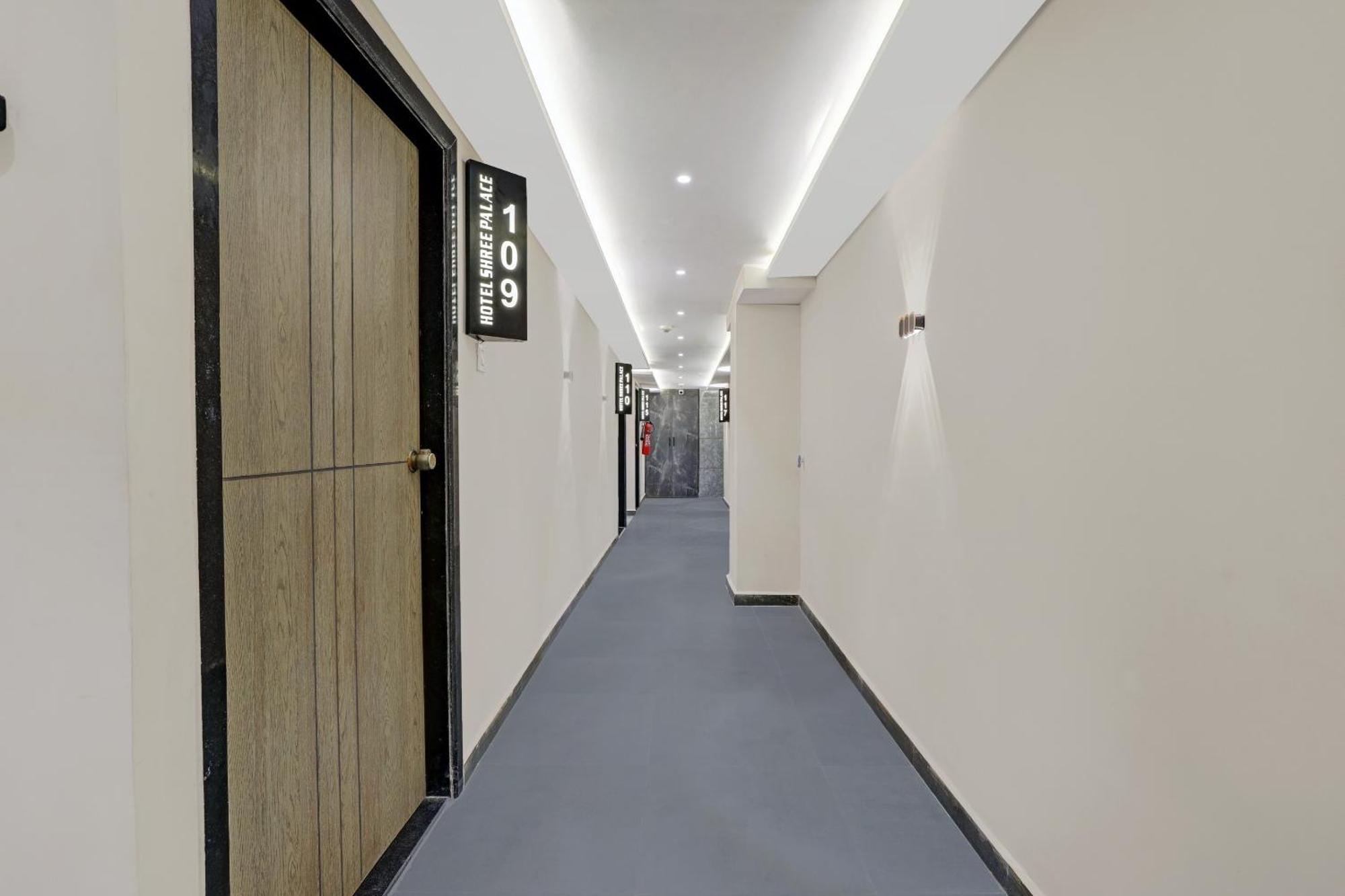 Hotel O Shree Palace Utran Екстер'єр фото